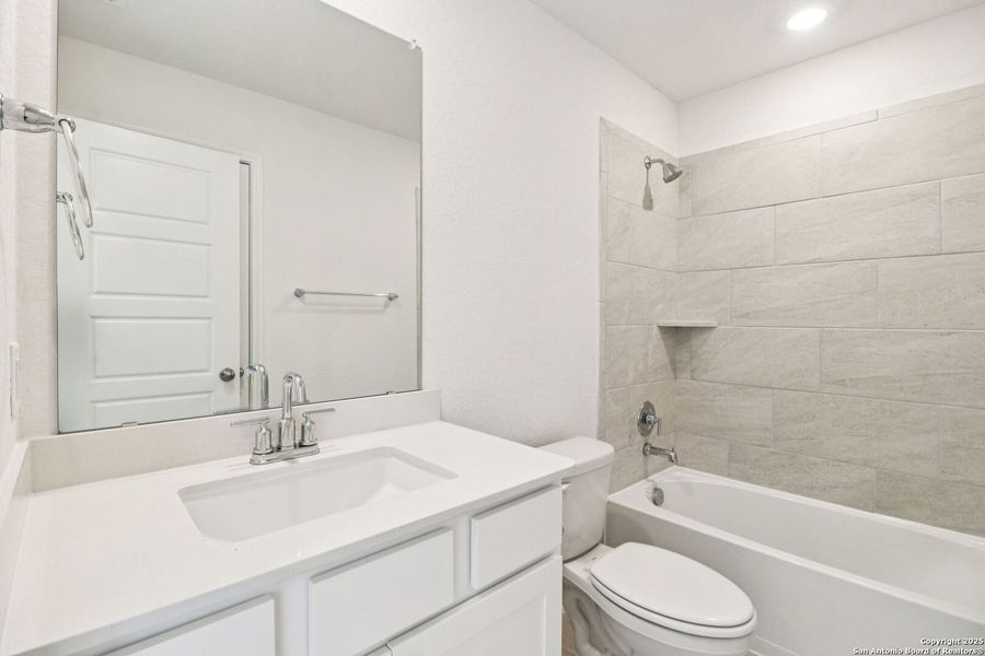 Furnished interior view inside a new home in Legendary Trails - Classic Series, Cibolo (Image 11). Furnished interior view inside a new home in Legendary Trails - Classic Series, Cibolo (Image 11).