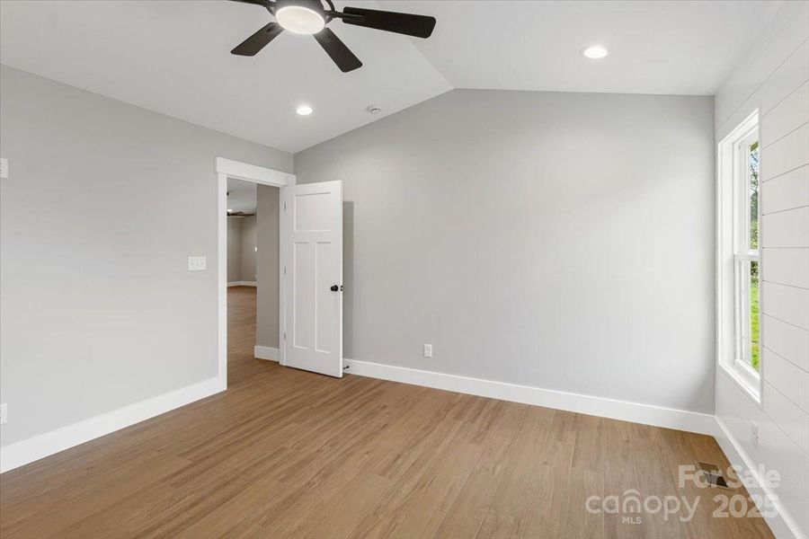 Spacious, unfurnished interior of a new home in , Marshall (Image 35).