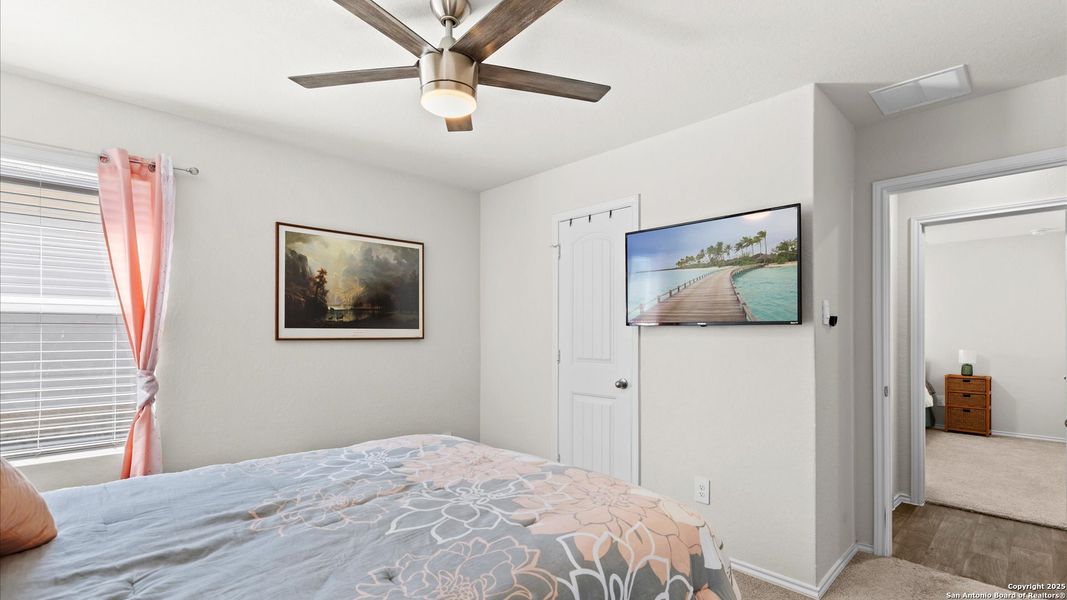 Furnished interior view inside a new home in Arroyo Ranch, Seguin (Image 27).