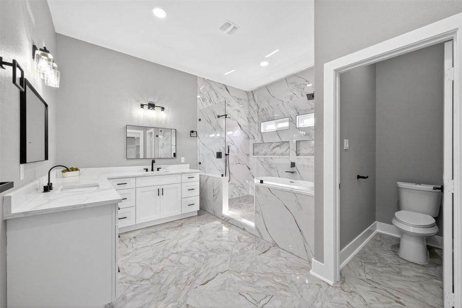 Spacious shower area designed with functionality and comfort in mind. Spacious shower area designed with functionality and comfort in mind.