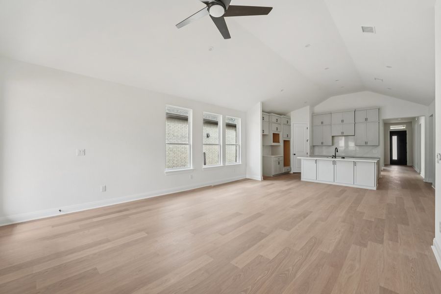 11 web or mls San Saba Dr S2412 011 11 web or mls San Saba Dr S2412 011