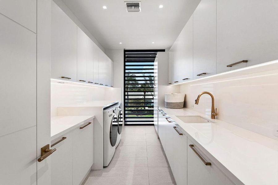 2172_West_Maya_Palm_Drive_70