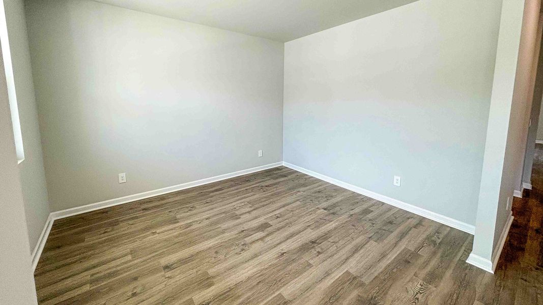 Spacious, unfurnished interior of a new home in Reserve at Hickory Ridge, Columbia (Image 13).