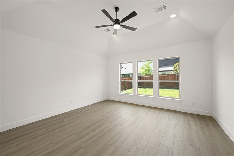 317 Willie- Primary Suite-1