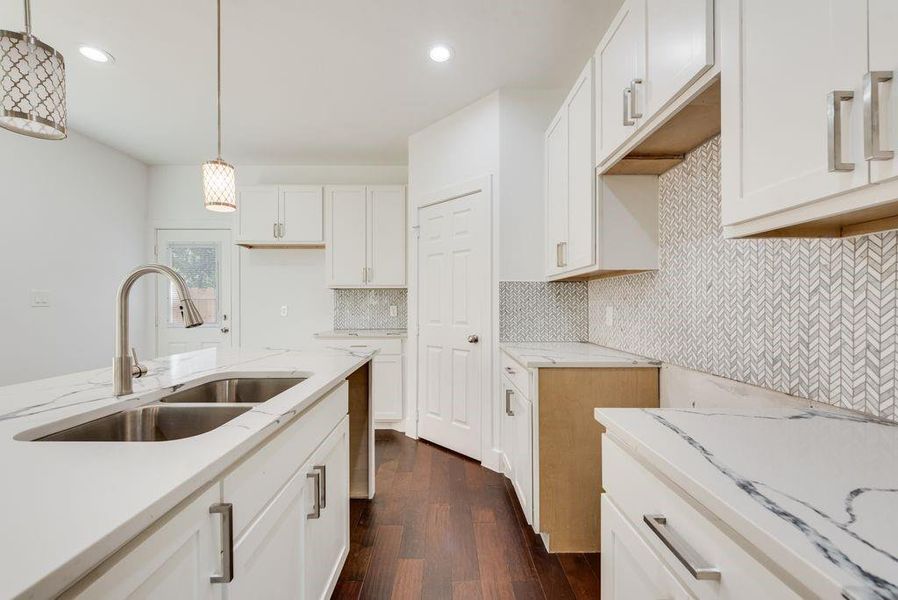 Furnished interior view inside a new home in , Dallas (Image 5). Furnished interior view inside a new home in , Dallas (Image 5).