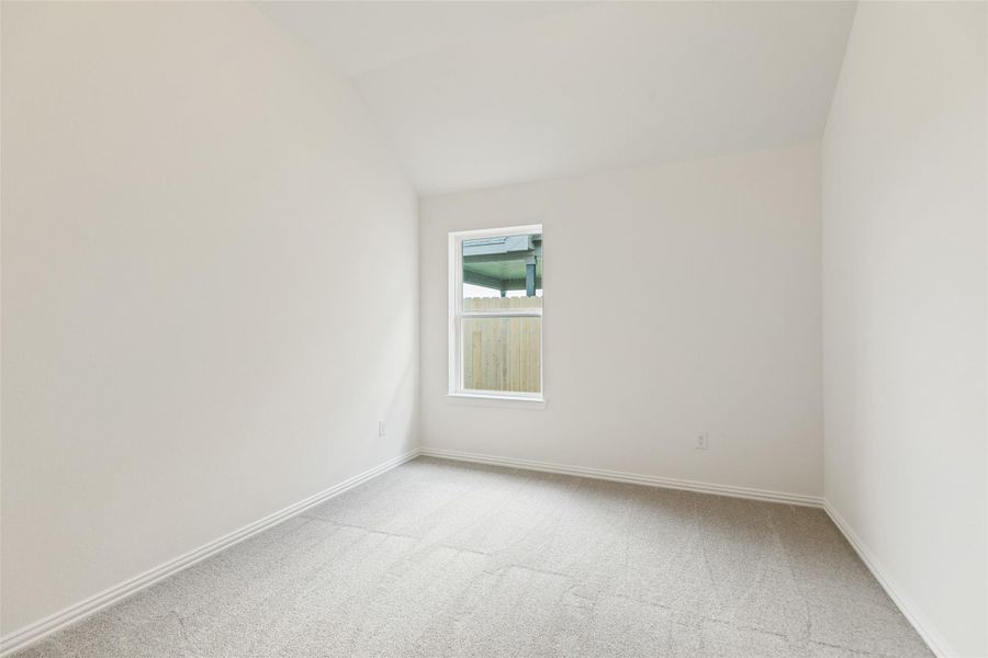 Spacious, unfurnished interior of a new home in Creekhaven, Iowa Colony (Image 22). Spacious, unfurnished interior of a new home in Creekhaven, Iowa Colony (Image 22).