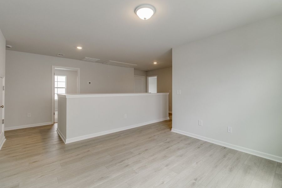 Spacious, unfurnished interior of a new home in Winston Point, Gilbert (Image 25). Spacious, unfurnished interior of a new home in Winston Point, Gilbert (Image 25).