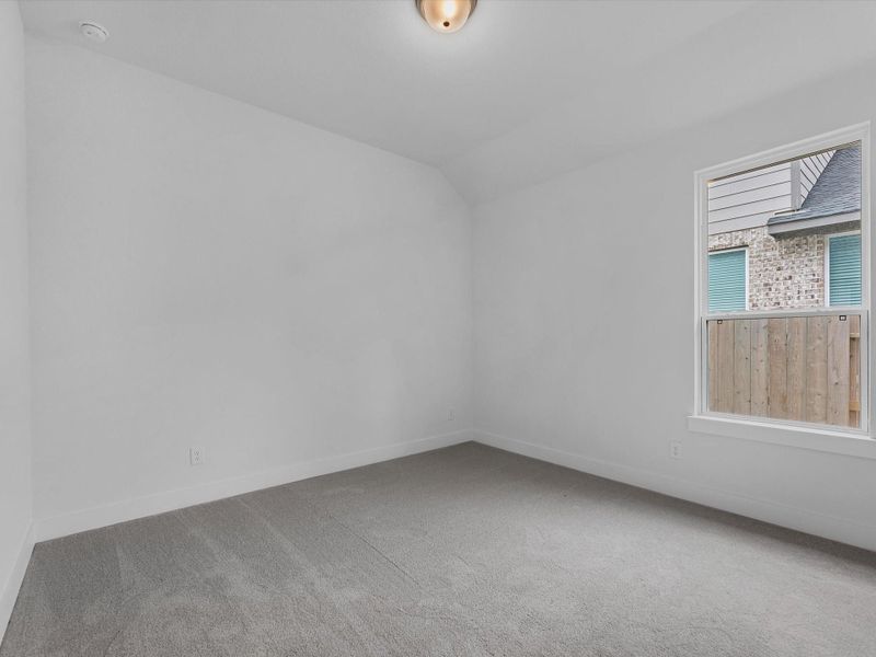 Spacious, unfurnished interior of a new home in Clopton Farms, Montgomery (Image 20).