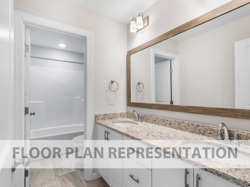 Secondary Bathroom | Hampton II Plan by Ivey Homes