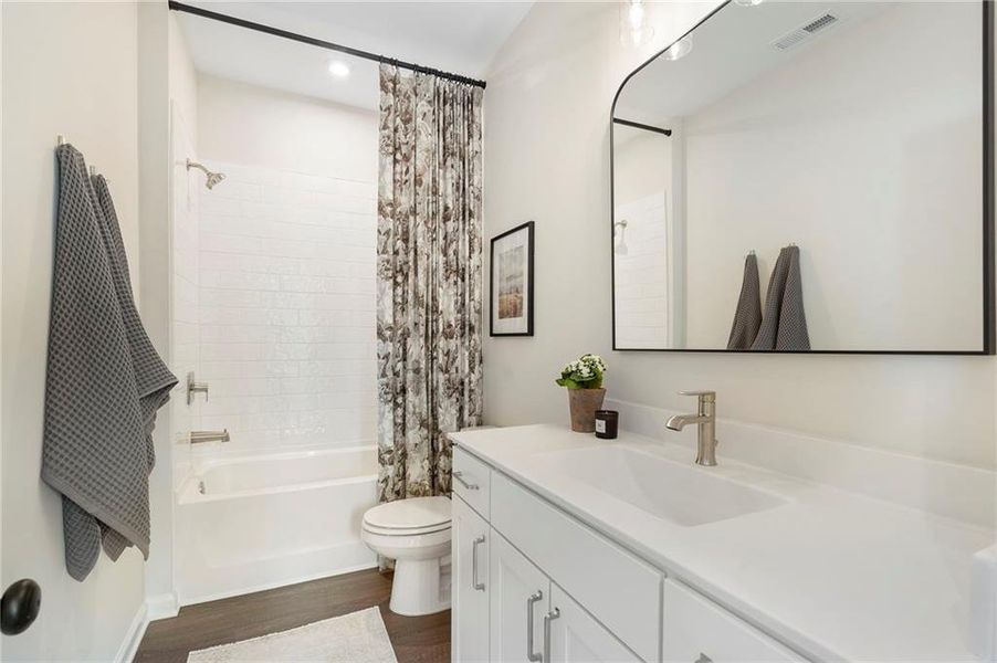 Furnished interior view inside a new home in , Alpharetta (Image 17).