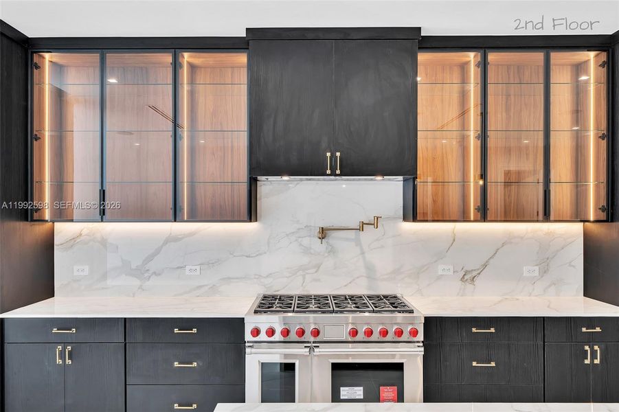 Sample of building materials used in homes in , Key Largo (Image 70).