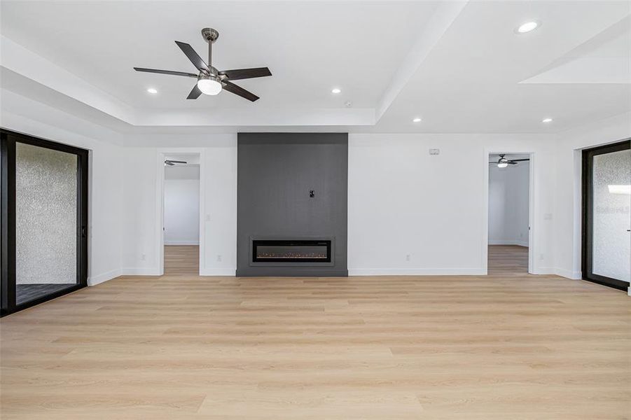 Spacious, unfurnished interior of a new home in , Rotonda West (Image 22).