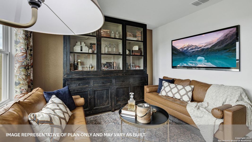 Furnished interior view inside a new home in Sonoma Oaks, Fredericksburg (Image 11).