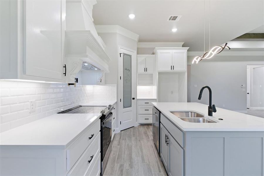 Furnished interior view inside a new home in , Tolar (Image 9). Furnished interior view inside a new home in , Tolar (Image 9).