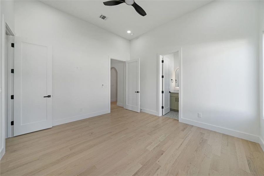 Spacious, unfurnished interior of a new home in , Heath (Image 22). Spacious, unfurnished interior of a new home in , Heath (Image 22).