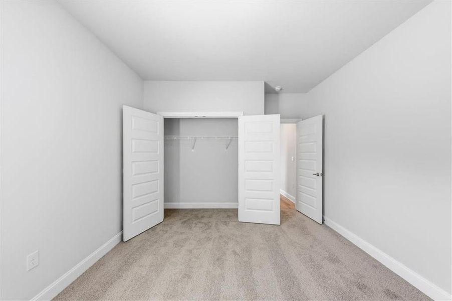 Spacious, unfurnished interior of a new home in Tuscany Hills, Douglasville (Image 38). Spacious, unfurnished interior of a new home in Tuscany Hills, Douglasville (Image 38).