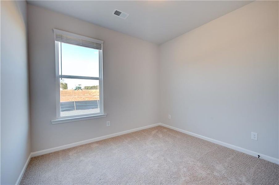 Spacious, unfurnished interior of a new home in Chapel Hill, Newnan (Image 11).