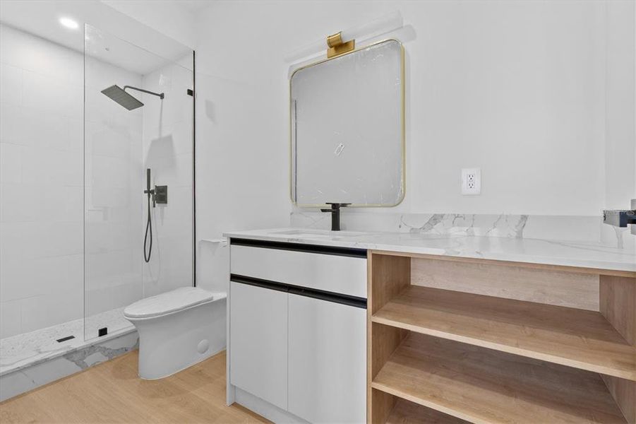 Image 43 of a home in .