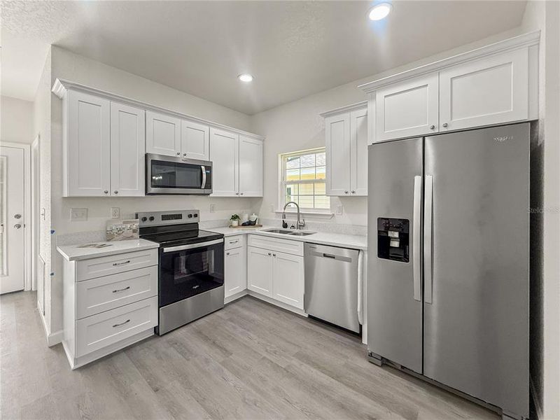 Furnished interior view inside a new home in , Alachua (Image 5).