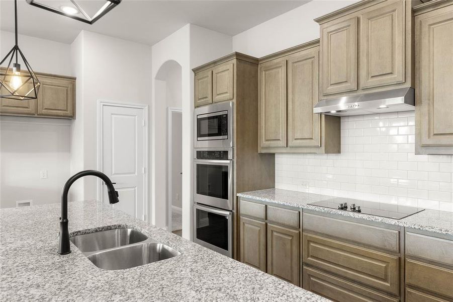 713 Seahawk-Kitchen-4