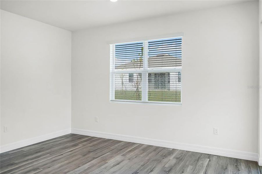 Spacious, unfurnished interior of a new home in Summerlin at Hawthorne Ranch, Lakeland (Image 13).
