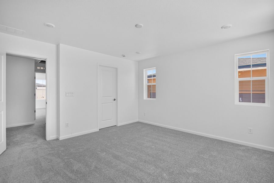 Spacious, unfurnished interior of a new home in Sterling Ranch Ascent Village, Littleton (Image 24). Spacious, unfurnished interior of a new home in Sterling Ranch Ascent Village, Littleton (Image 24).