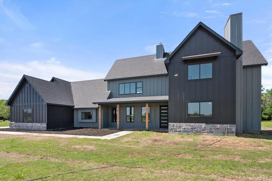 Image 32 of a home in . Image 32 of a home in .