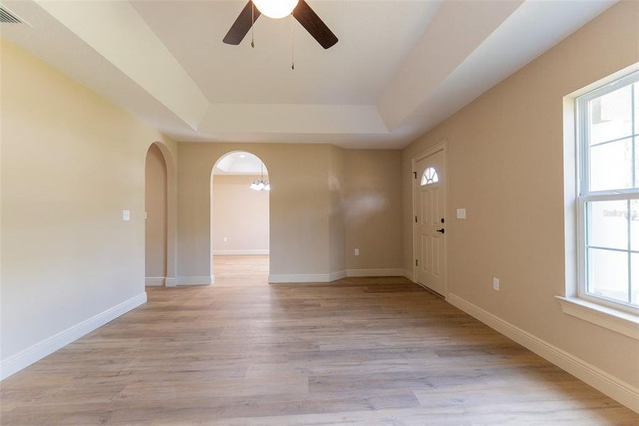 Spacious, unfurnished interior of a new home in Marion Oaks, Ocala (Image 36).