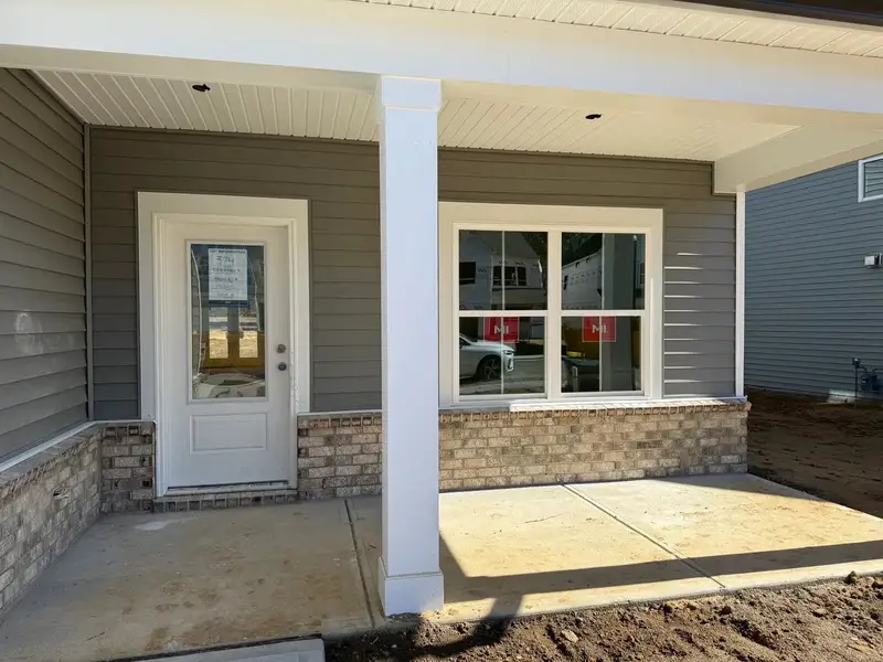 Exterior - Graceful lines and classic charm never fade.