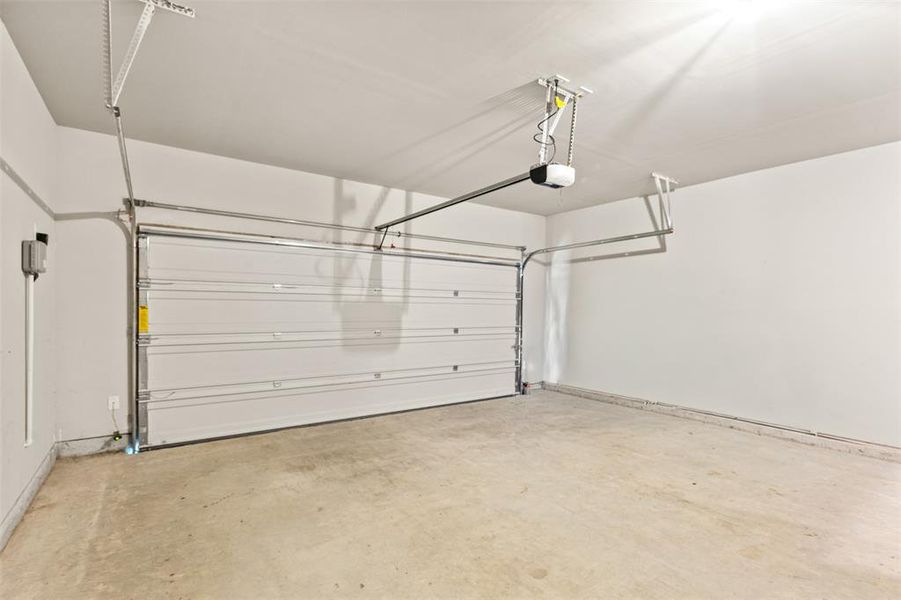 Spacious, unfurnished interior of a new home in , Forney (Image 18).