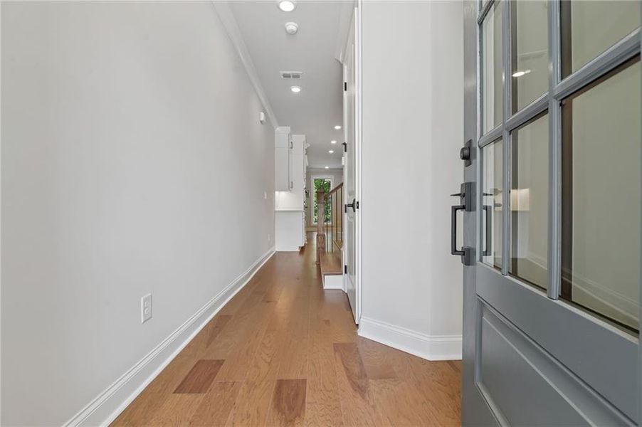 Spacious, unfurnished interior of a new home in Waterside, Peachtree Corners (Image 31). Spacious, unfurnished interior of a new home in Waterside, Peachtree Corners (Image 31).