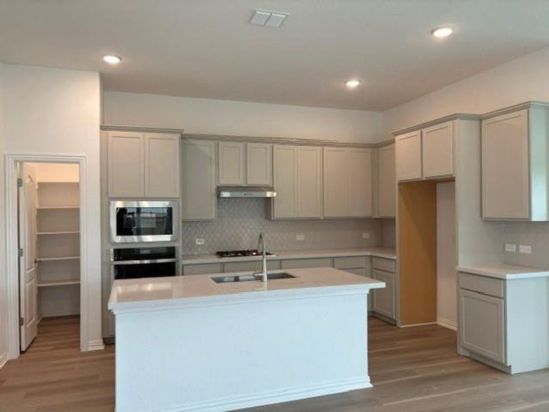 Furnished interior view inside a new home in Spring Creek, Taylor (Image 5).