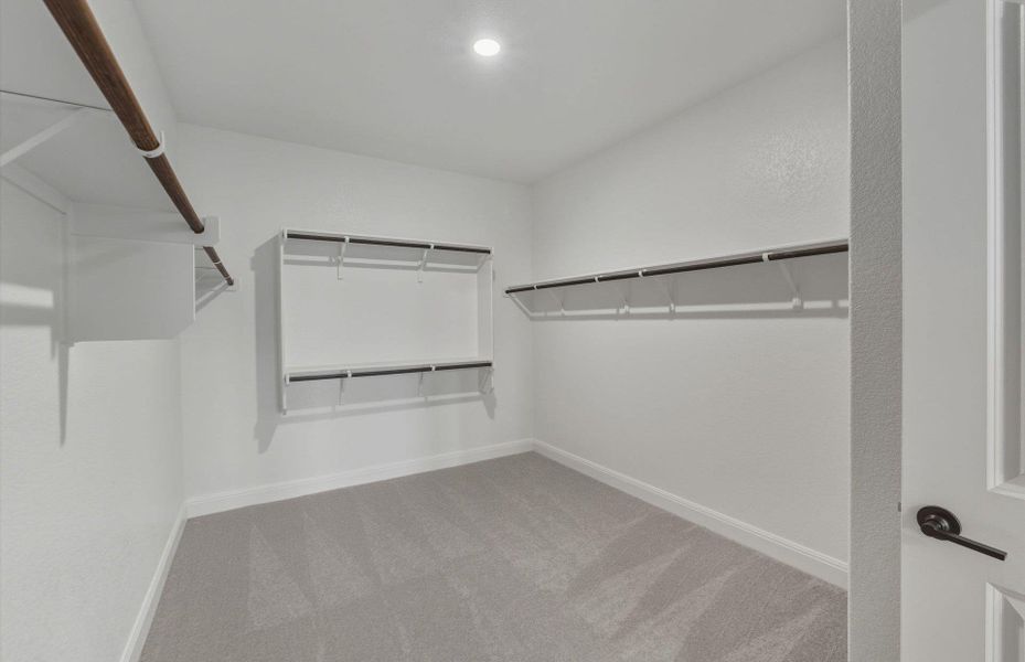 Spacious, unfurnished interior of a new home in Saddleback at Santa Rita Ranch, Liberty Hill (Image 20).