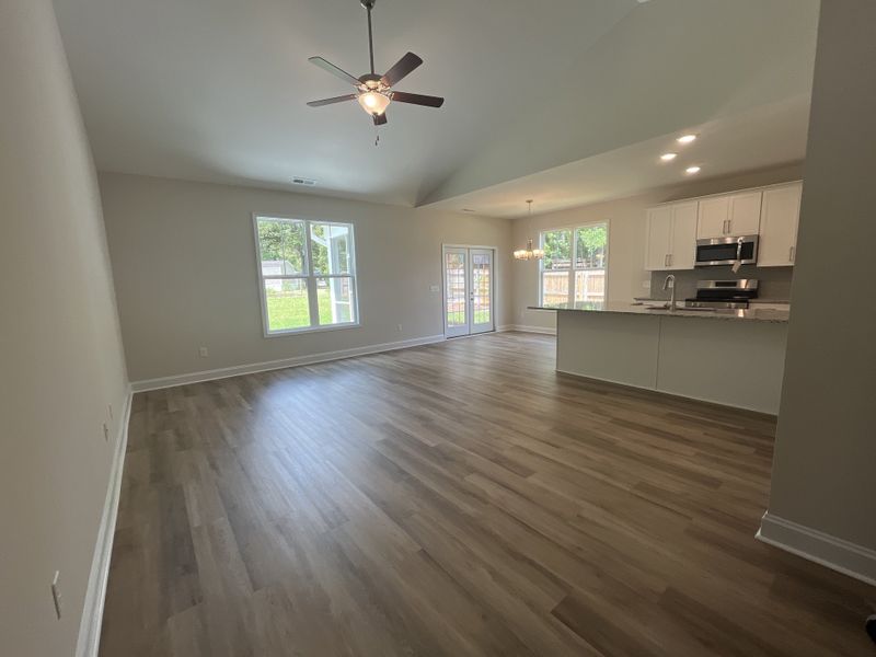 Spacious, unfurnished interior of a new home in Parkwood Estates, Leland (Image 9).