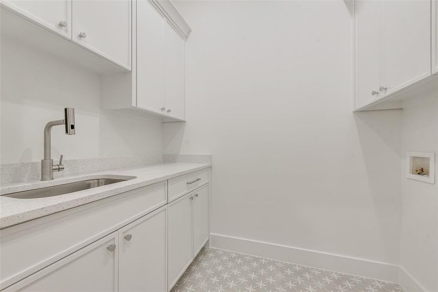 Close-up of interior finishes inside a home in , Dallas (Image 21).