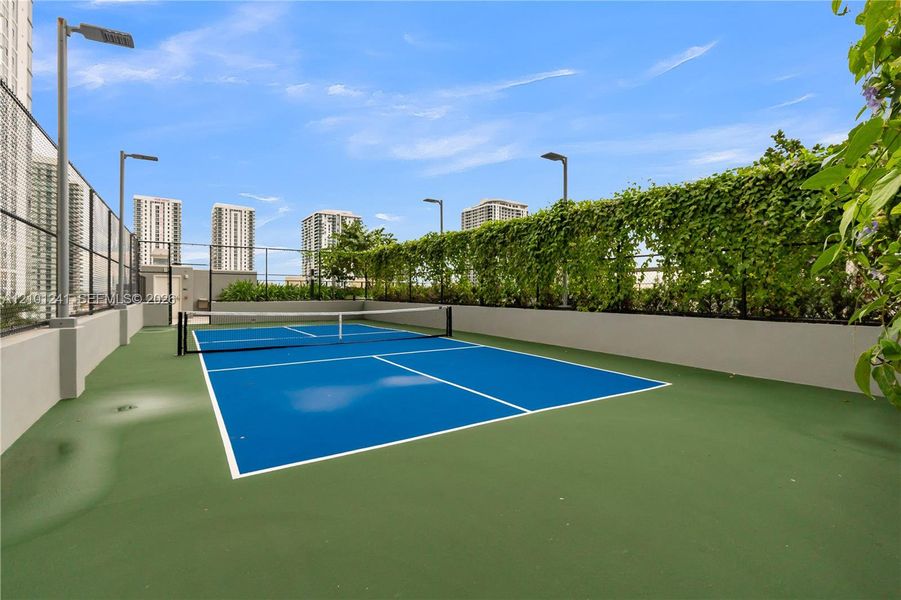 Community amenities in , Miami (Image 45). Community amenities in , Miami (Image 45).