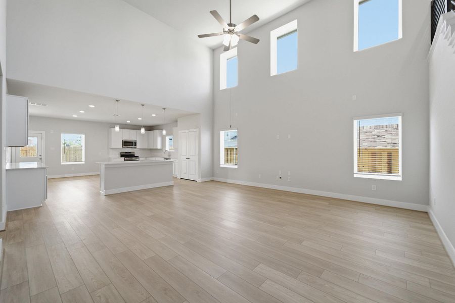 Spacious, unfurnished interior of a new home in Sunfield, Buda (Image 19). Spacious, unfurnished interior of a new home in Sunfield, Buda (Image 19).