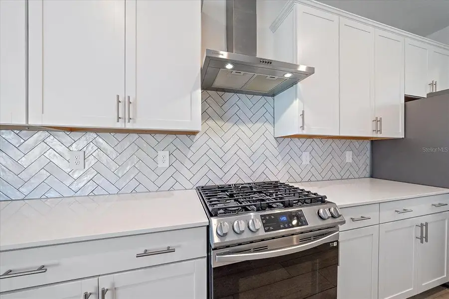Furnished interior view inside a new home in , Bradenton (Image 7).