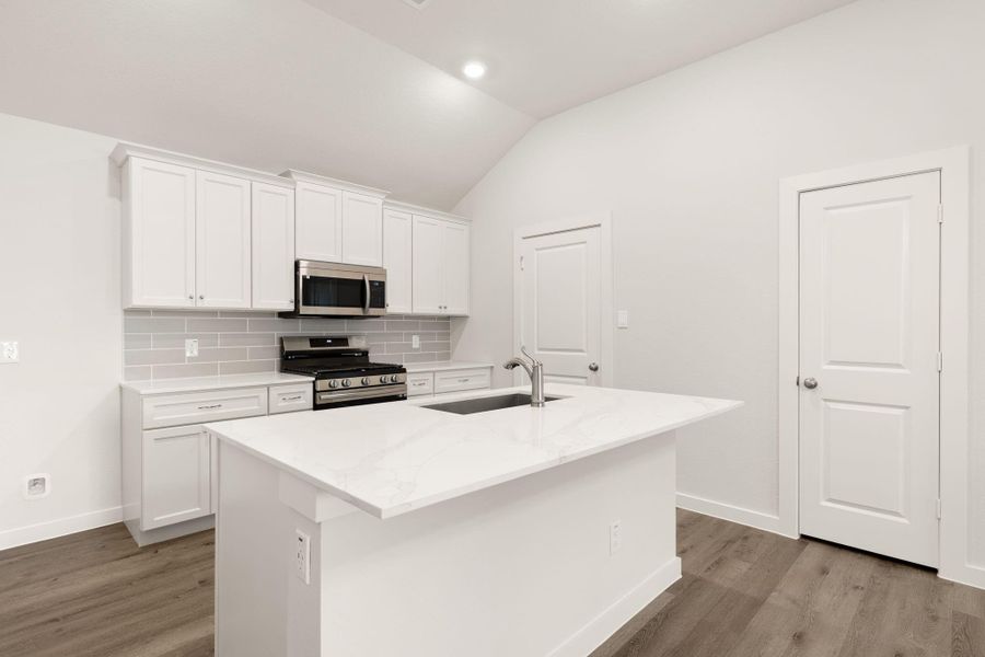 Furnished interior view inside a new home in Santa Fe, Cleveland (Image 7).