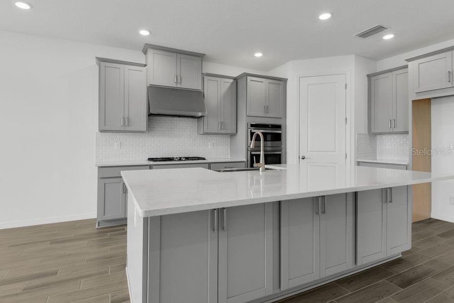 Furnished interior view inside a new home in Ardisia Park, New Smyrna Beach (Image 8).