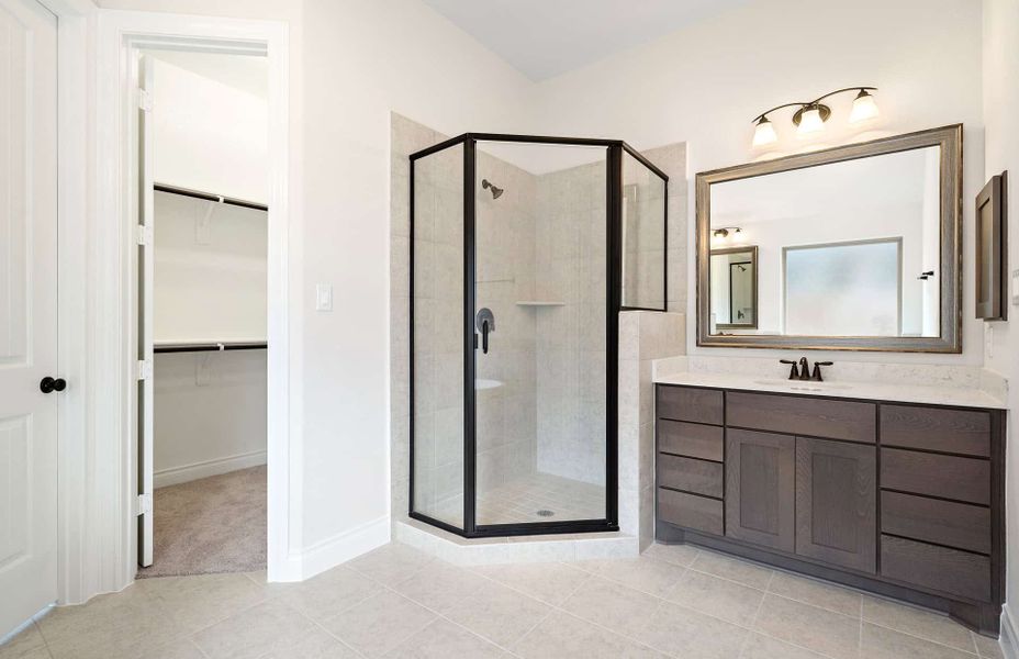 Representative furnished interior of a home built from the 2500 by Ravenna Homes in The Highlands 55′, Porter (Image 12). Representative furnished interior of a home built from the 2500 by Ravenna Homes in The Highlands 55′, Porter (Image 12).