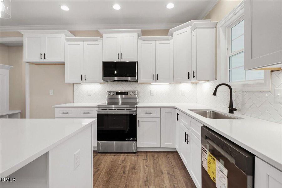 21-1877 S Big Woods Rd-21