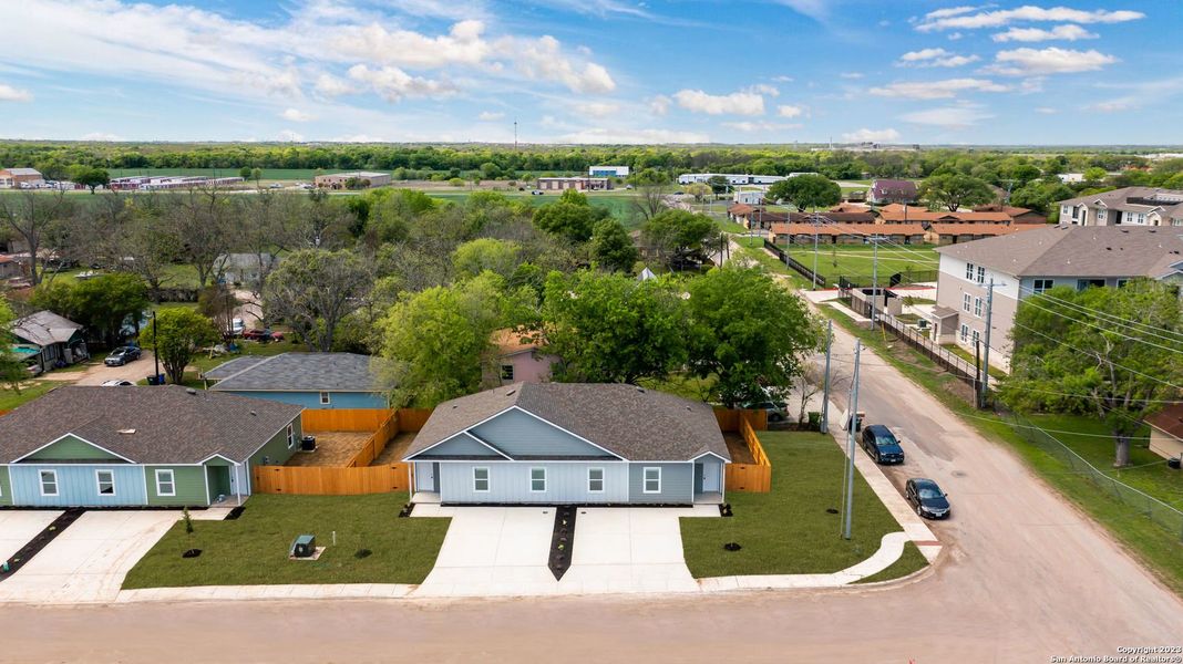 Front exterior of a new home in , Seguin, TX, highlighting curb appeal (Image 19).