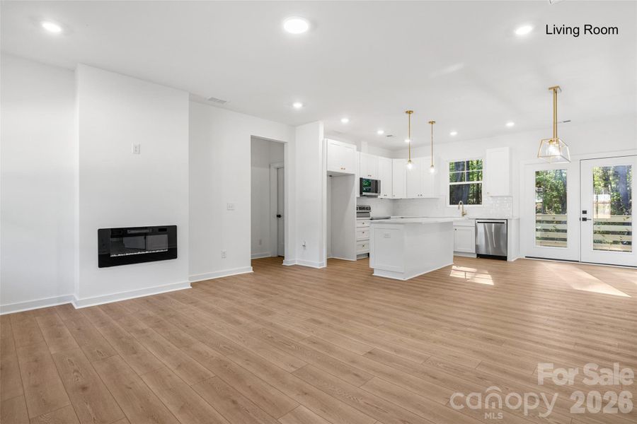 Spacious, unfurnished interior of a new home in , Lancaster (Image 27).