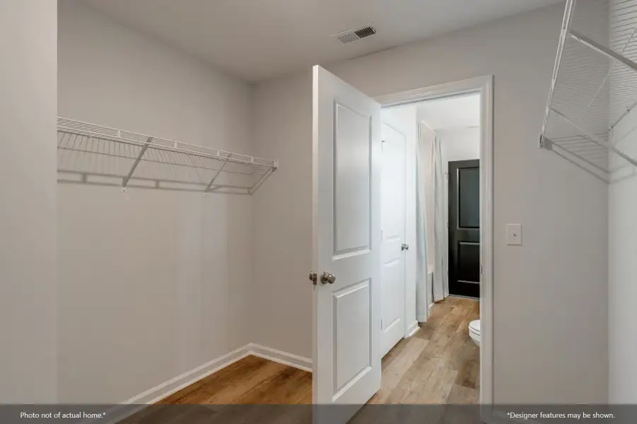 Spacious, unfurnished interior of a new home in Killians Crossing, Blythewood (Image 19).