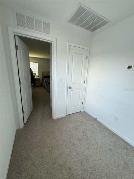 Spacious, unfurnished interior of a new home in Dunns Crossing, Jacksonville (Image 10).