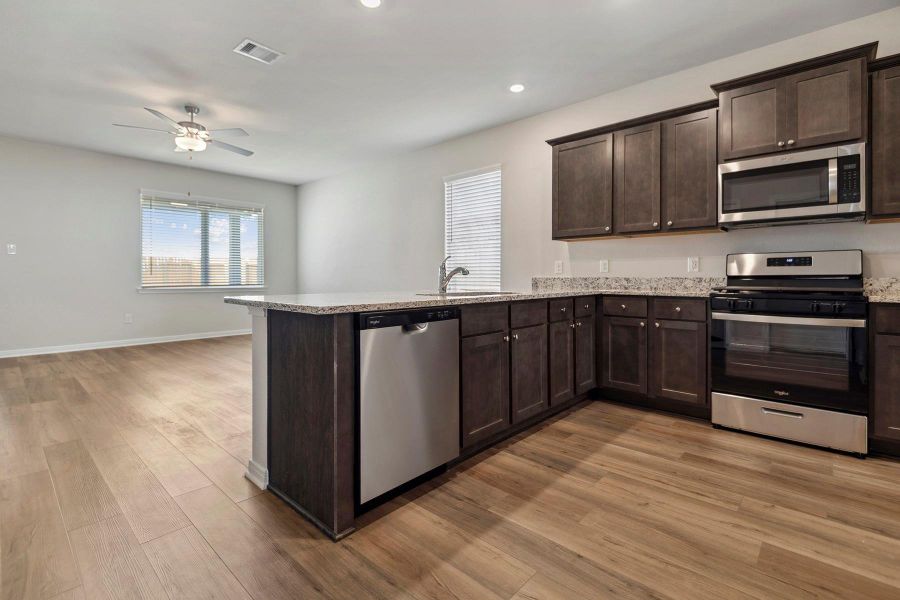 Furnished interior view inside a new home in Freeman Ranch, Katy (Image 6).