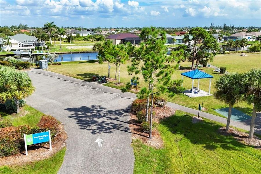 Community amenities in , Port Charlotte (Image 40). Community amenities in , Port Charlotte (Image 40).
