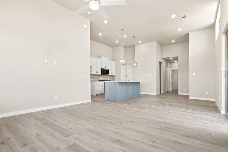Spacious, unfurnished interior of a new home in Woodbridge Villas, Wylie (Image 12). Spacious, unfurnished interior of a new home in Woodbridge Villas, Wylie (Image 12).