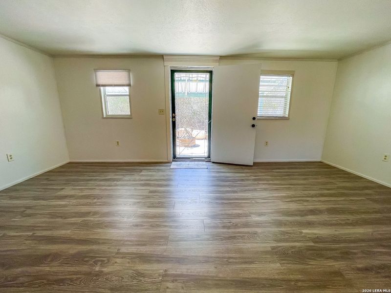 Spacious, unfurnished interior of a new home in , Beeville (Image 7).
